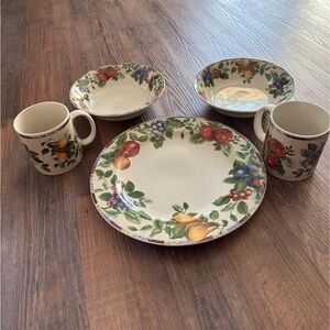 Sakura Oneida Fruit Pattern 1 Dish,2 Bowls,2 Cups